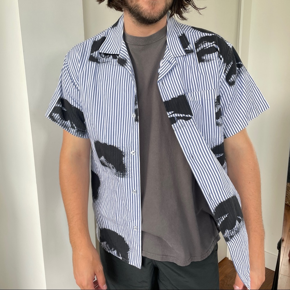 NWOT OBEY SHORTSLEEVE BUTTON-UP - Picture 2 of 6